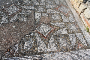 pavimento-2-mosaico-san-leucio-blog-scopri-la-puglia-imperiale
